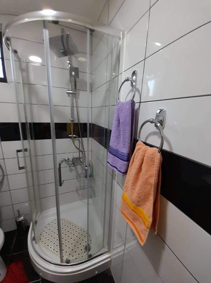 Ferienwohnung Stan Na Dan Gornji Milanovac-Centar-Nova Gradnja Exterior foto