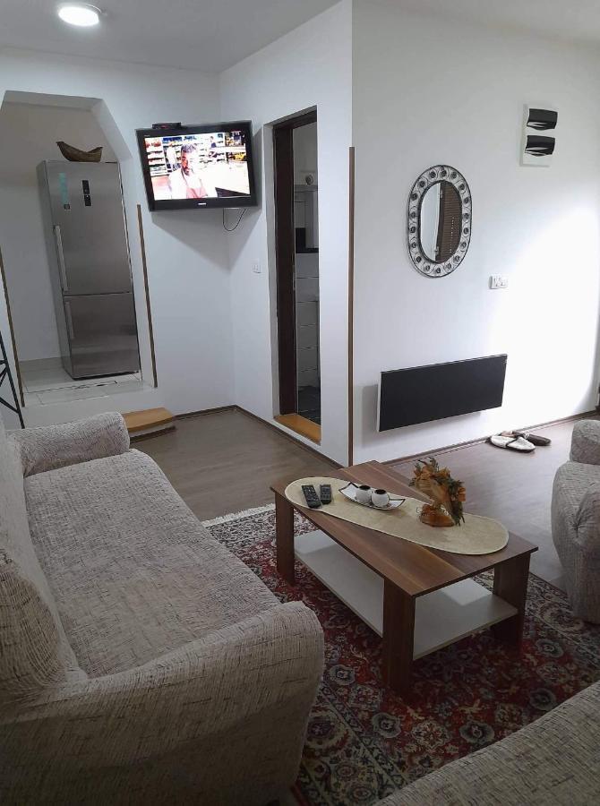 Ferienwohnung Stan Na Dan Gornji Milanovac-Centar-Nova Gradnja Exterior foto